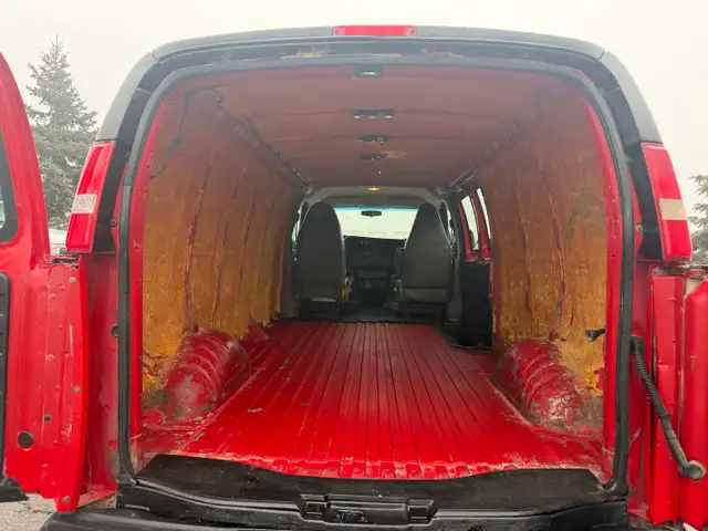 2015 GMC Savana Cargo Van CARGO - Photo 12