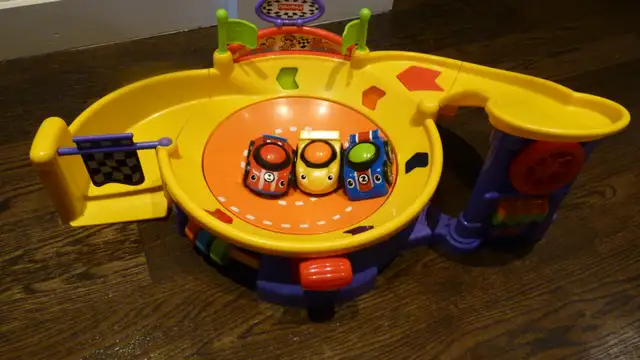 Fisher Price Speedway