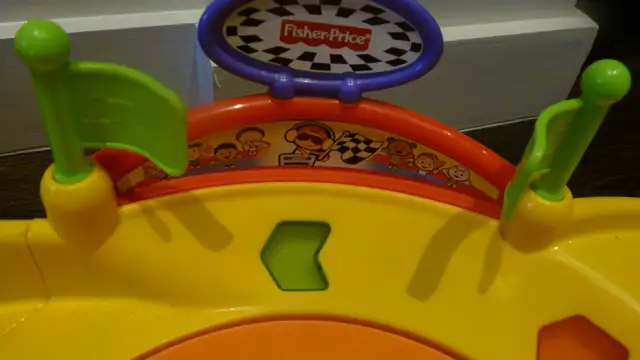 Fisher Price Speedway - Photo 7