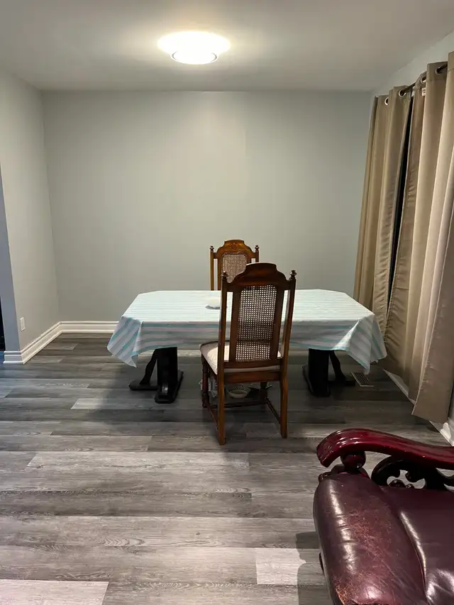 LUXURIOUS 3 BED ROOMS MAIN FLOOR HOUSE IN SCARBOROUH FOR RENT - Photo 2