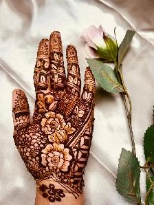 Henna/Mehndi Artist available $10 - Photo 3