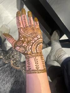 Henna/Mehndi Artist available $10 - Photo 7