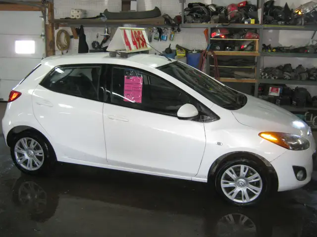 2012 Mazda Mazda2 GX PETIT BUDGET !! - Photo 4