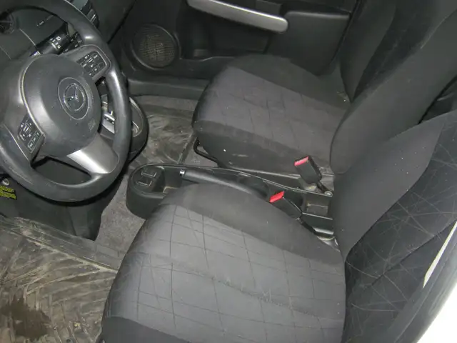 2012 Mazda Mazda2 GX PETIT BUDGET !! - Photo 9
