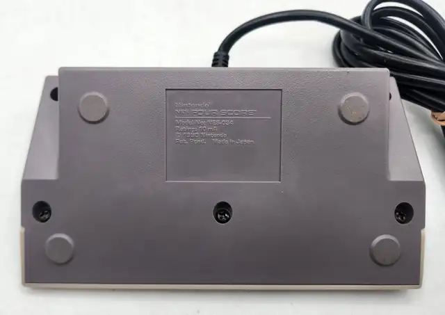 Nintendo NES Four Score NES-034 - Photo 2