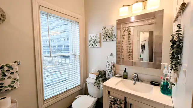 54 West Ave N, Hamilton - 3 Bedroom Apartment - Photo 12