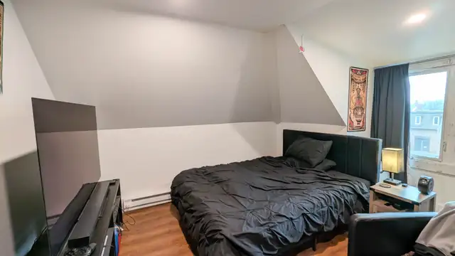 54 West Ave N, Hamilton - 3 Bedroom Apartment - Photo 13