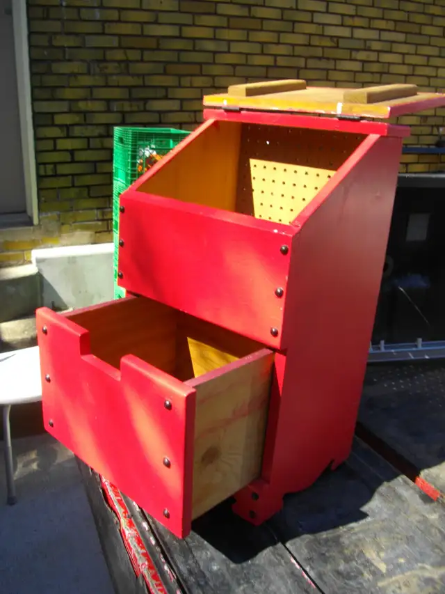 potato and onion storage bin - Photo 2