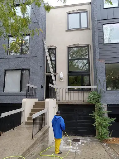 Toronto Pressure Washing – Driveways, Decks & Home Exteriors