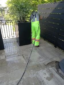 Toronto Pressure Washing – Driveways, Decks & Home Exteriors - Photo 3