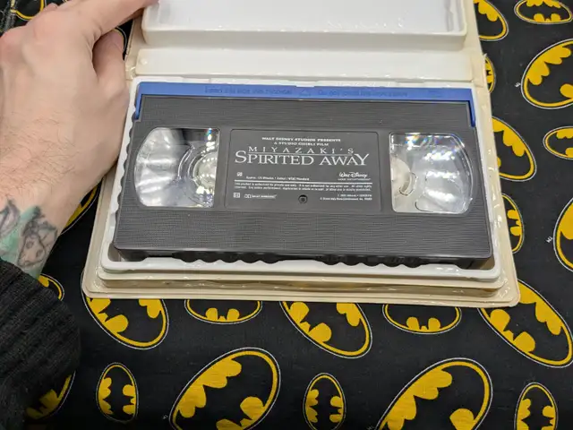 Spirited Away (2001) VHS directed by Hayao Miyazaki (#100) - Photo 3