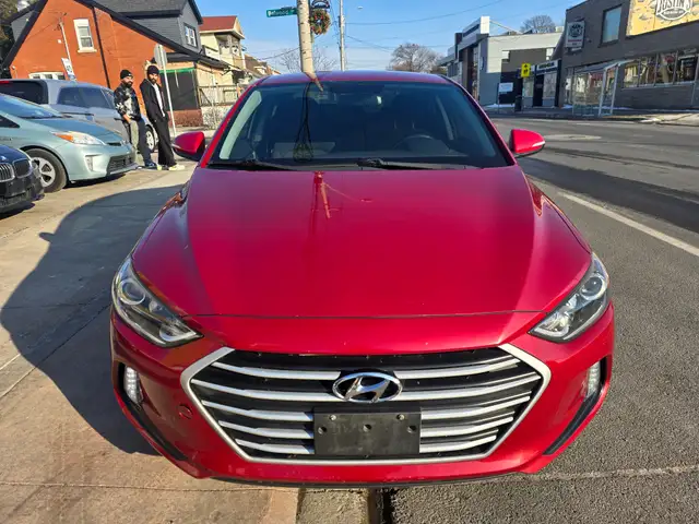 2017 Hyundai Elantra - Photo 2