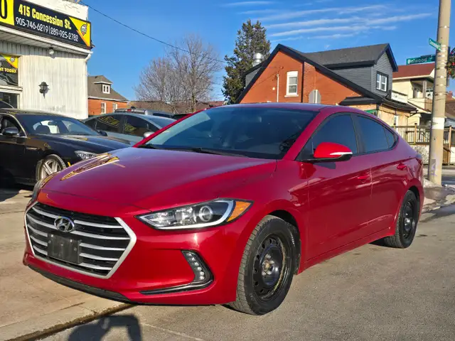 2017 Hyundai Elantra - Photo 3