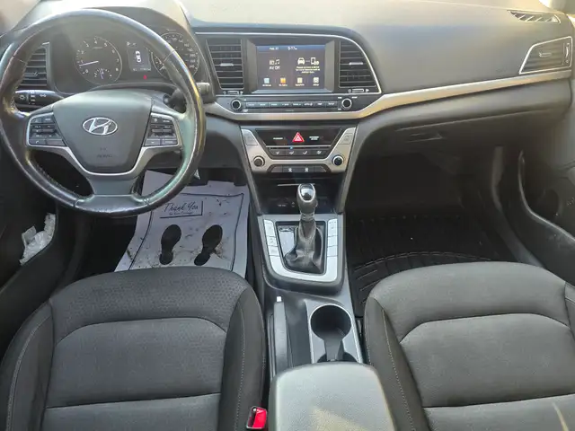 2017 Hyundai Elantra - Photo 10