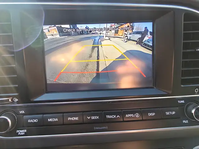 2017 Hyundai Elantra - Photo 15
