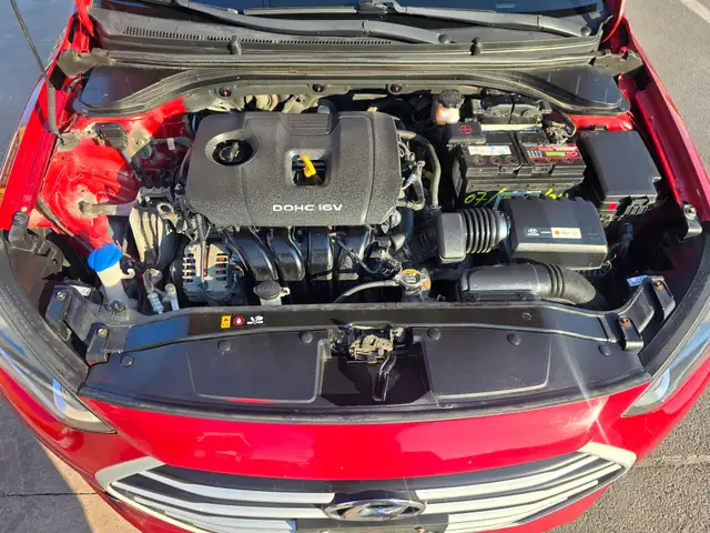 2017 Hyundai Elantra - Photo 19