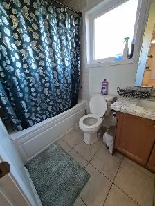 Fully furnished Private Room for Rent Near GO, TTC- All in $795 - Photo 5