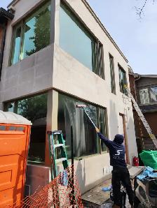 Toronto Window Cleaning Experts – Exterior, Interior, High-Rise - Photo 3