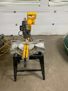 Dewalt 12 inch dual bevel slider & stand