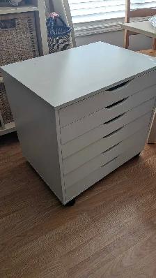 FREE- IKEA Alex drawers on wheels - Photo 2