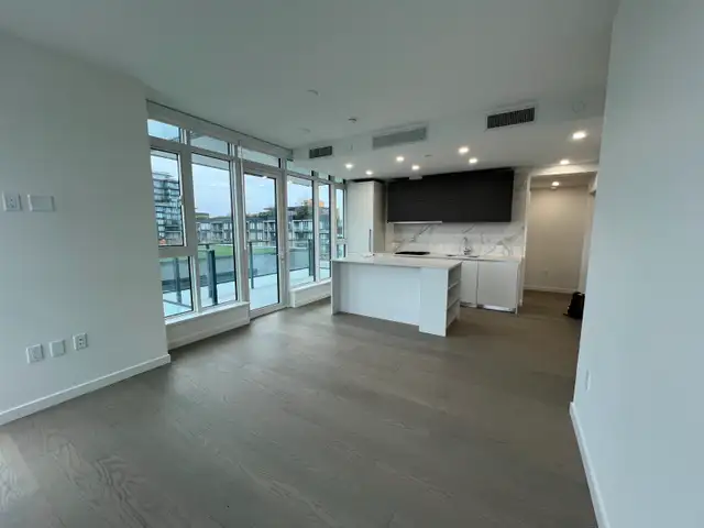 Brand New W68 – 1 BR   Den, 1 BA, 1 Parking For Rent - Photo 3