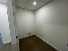 Brand New W68 – 1 BR   Den, 1 BA, 1 Parking For Rent - Photo 5