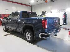 2022 GMC Sierra 1500 SLE Crew Cab V8 4X4 - Photo 3