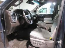 2022 GMC Sierra 1500 SLE Crew Cab V8 4X4 - Photo 5