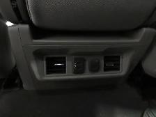 2022 GMC Sierra 1500 SLE Crew Cab V8 4X4 - Photo 9