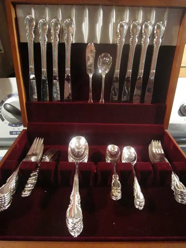 #69-112A  REFLECTION silverware set for 8 - Photo 2
