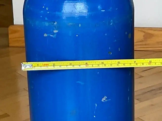 Steel Scuba Gas Tank. - Photo 10