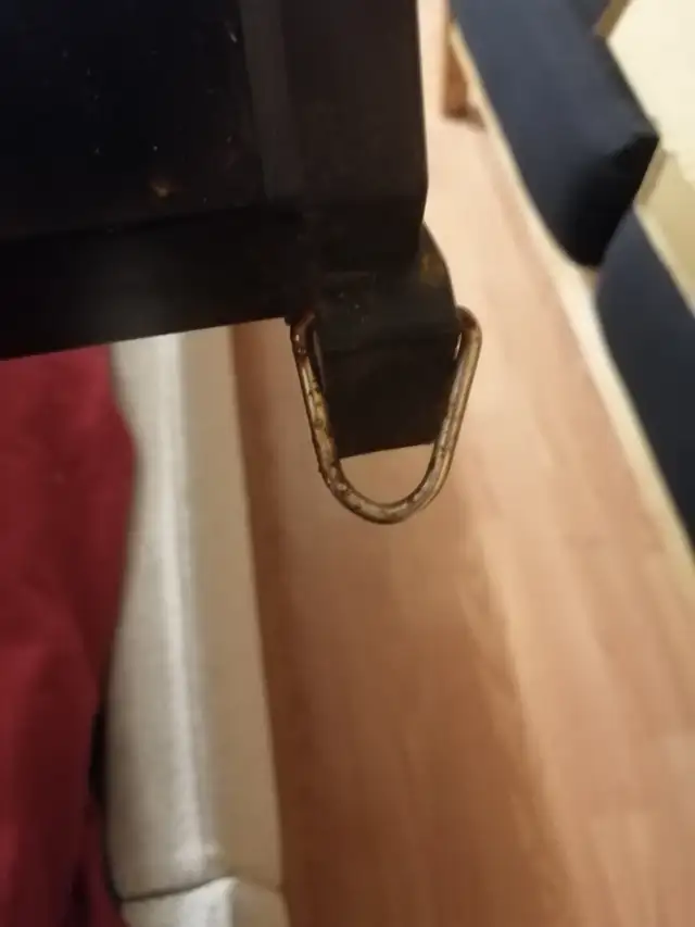 Retractable awning 76  in long and 4 ft deep - Photo 6