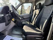 2016 Mercedes-Benz Sprinter Van 144WB - HIGH ROOF - ONLY 190K! - Photo 17