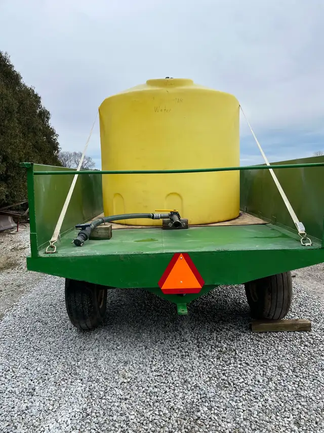 water wagon with tank - Photo 3
