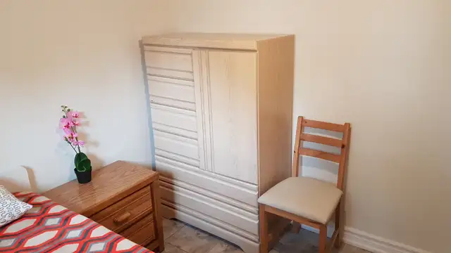 Private Room for Rent-Scarborough-Victoria Park Subway-April 1st - Photo 3