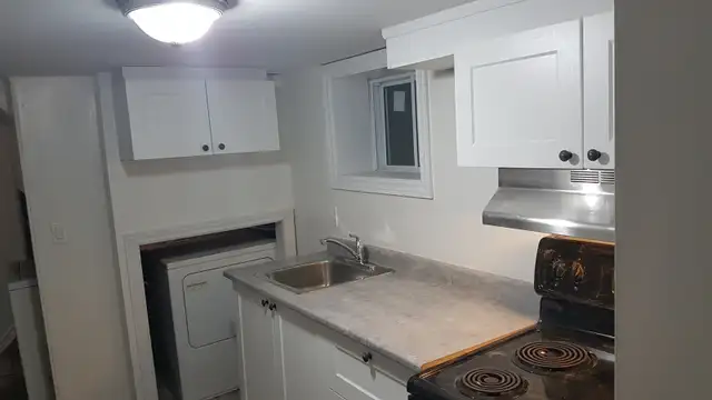 Private Room for Rent-Scarborough-Victoria Park Subway-April 1st - Photo 5