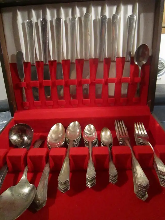 #2-12B  AURORA silverware set for 8 - Photo 2