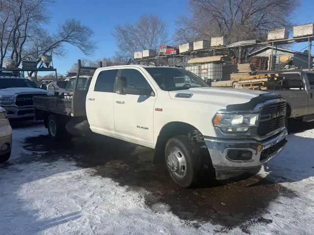 2019 Ram 3500 Hemi with Flat deck