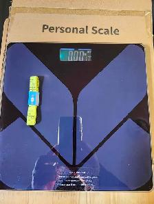 Digital Bathroom Scales: Temperature, Battery Indicators, Kg/Lb,