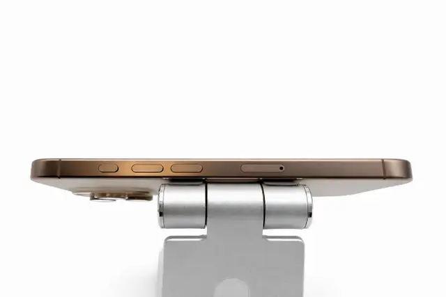 Apple iPhone 16 Pro 1TB - Desert Titanium - $1149 - Photo 8