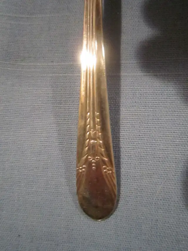 #56-162  INHERITANCE silverware set for 6