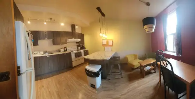 Chambre meublee bain prive-$770-Berri-Uqam-Room with private bat - Photo 9