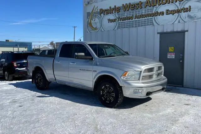 2012 Ram 1500 Outdoorsman 5.7L V8 - Photo 3