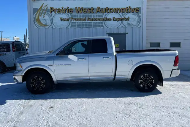 2012 Ram 1500 Outdoorsman 5.7L V8 - Photo 8