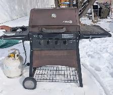 Centro Barbecue & 20 LB Propane Tank