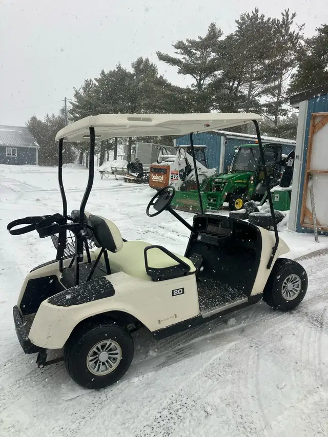 99 Ezgo TXT Electric Golf Cart - Photo 3