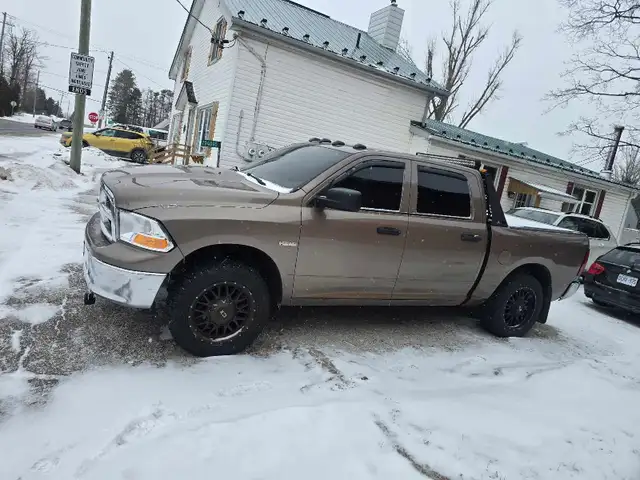2009 Dodge Ram 1500 SLT - Photo 2