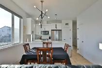 Great space and location 3 Bed 2 bath upper unit for rent! - Photo 8