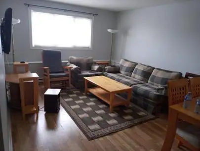 10A A Salisbury St - Large 2 Bedroom Apartment - Photo 3