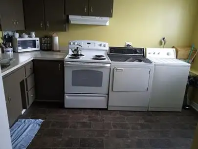 10A A Salisbury St - Large 2 Bedroom Apartment - Photo 4